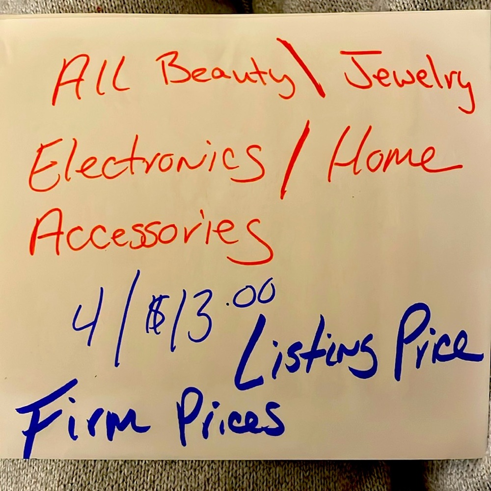 4 / $ 13.00 
All Jewelry & Accessories Sale
Firm 🎉🎉